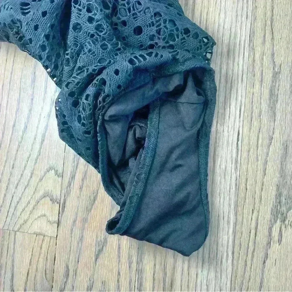 Robin Piccone Black Crochet Overlay One Piece with Button Detail Size 6 - Picture 11 of 13